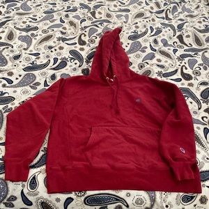 Mens maroon Champion hoodie.size large